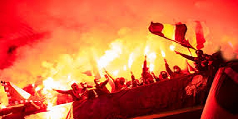 Hooligan trong bóng đá là gì?